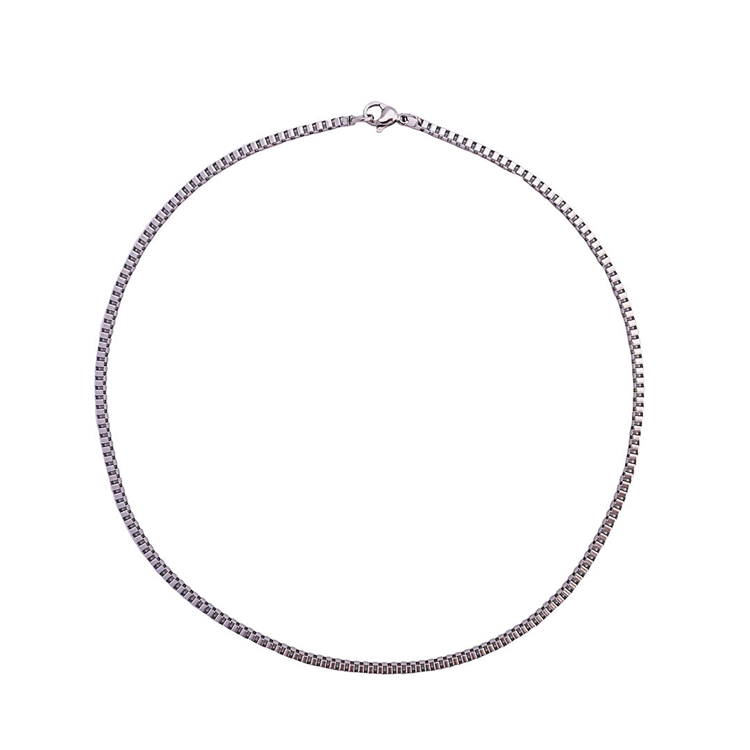 CUBE CHOKER