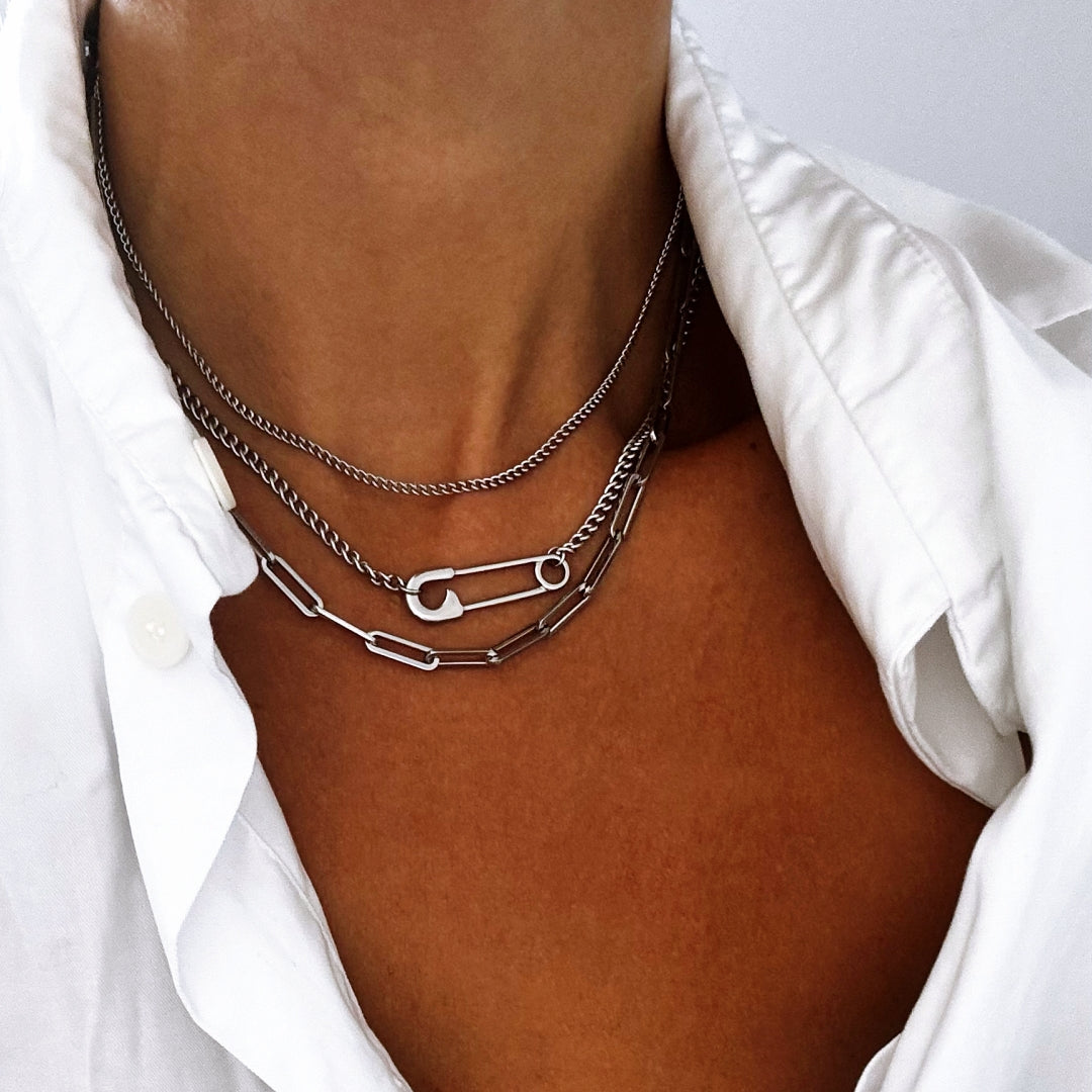 PIN NECKLACE